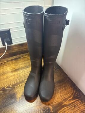 Hunter Tall Black Rain Boots Size 5
